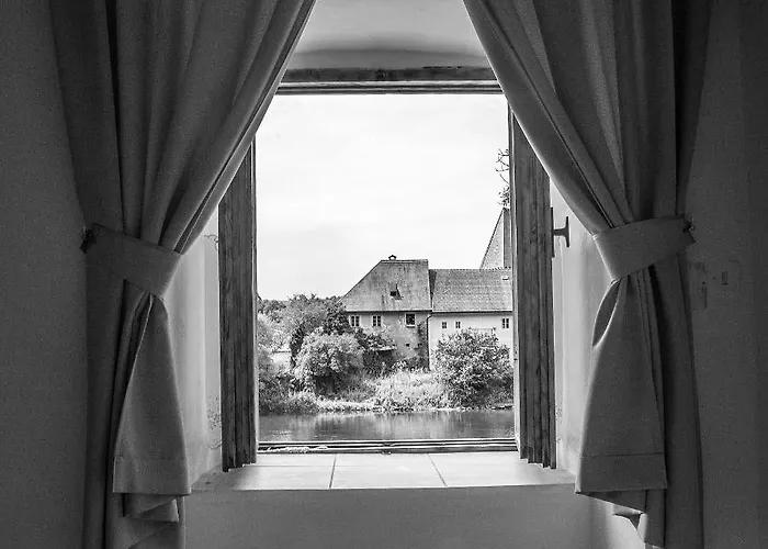18 Rožmberk nad Vltavou