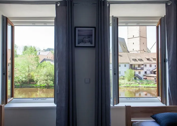 18 3* Rožmberk nad Vltavou